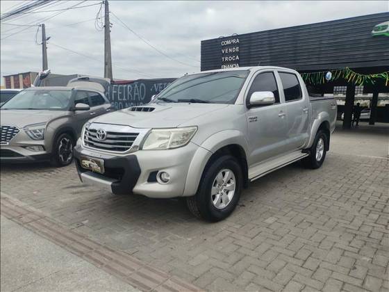 TOYOTA HILUX 3.0 STD 4X4 CD 16V TURBO INTERCOOLER DIESEL 4P MANUAL